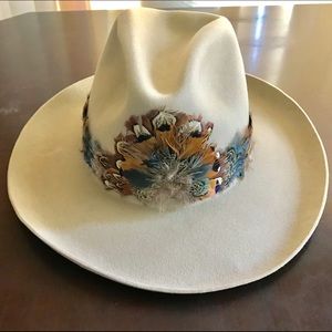 The Gun Club by Stenton